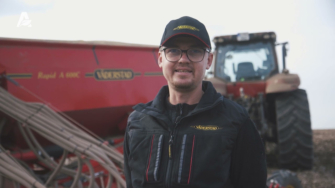 VIDEO: Semănătoare Vaderstad Rapid-600C în Moldova. Gospodăria Bogatmos SRL
