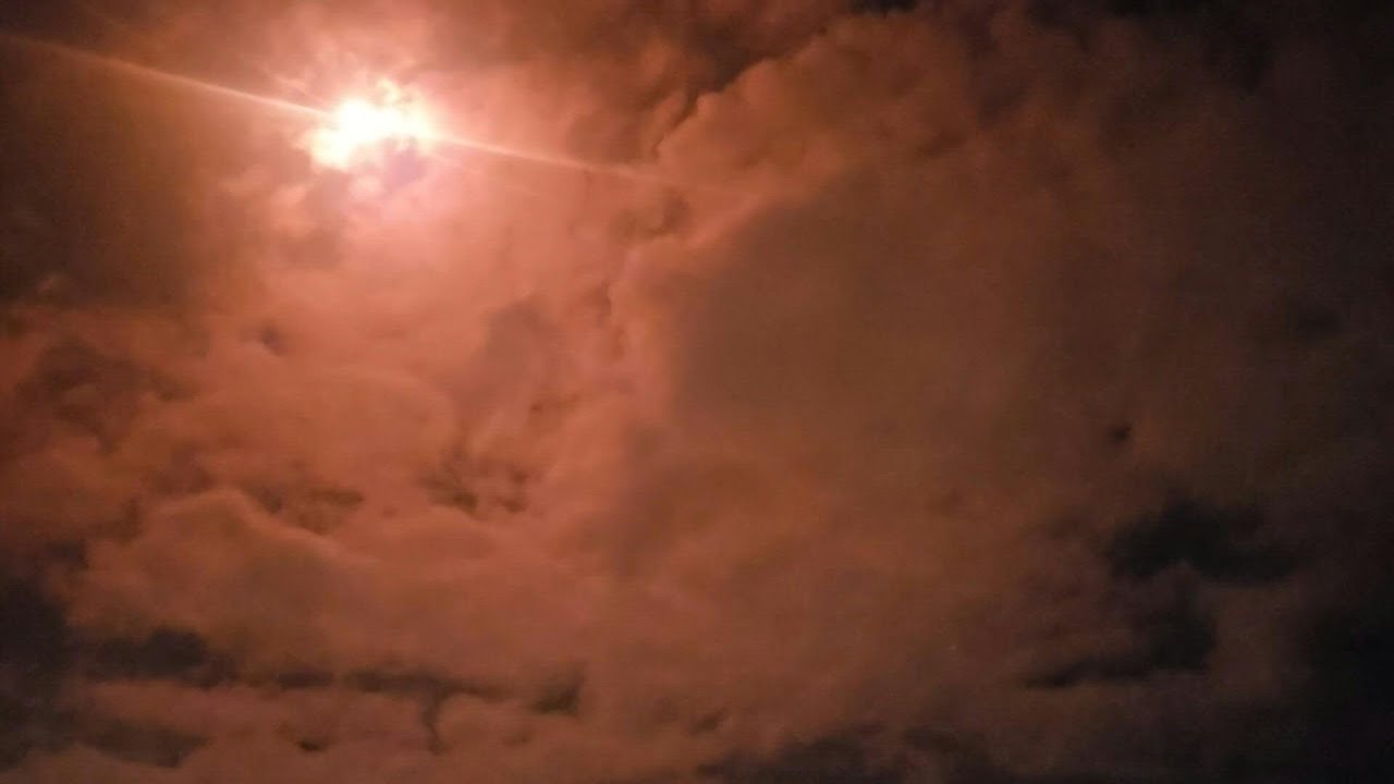 Fortes explosões são ouvidas em Kiev após alerta de mísseis | AFP