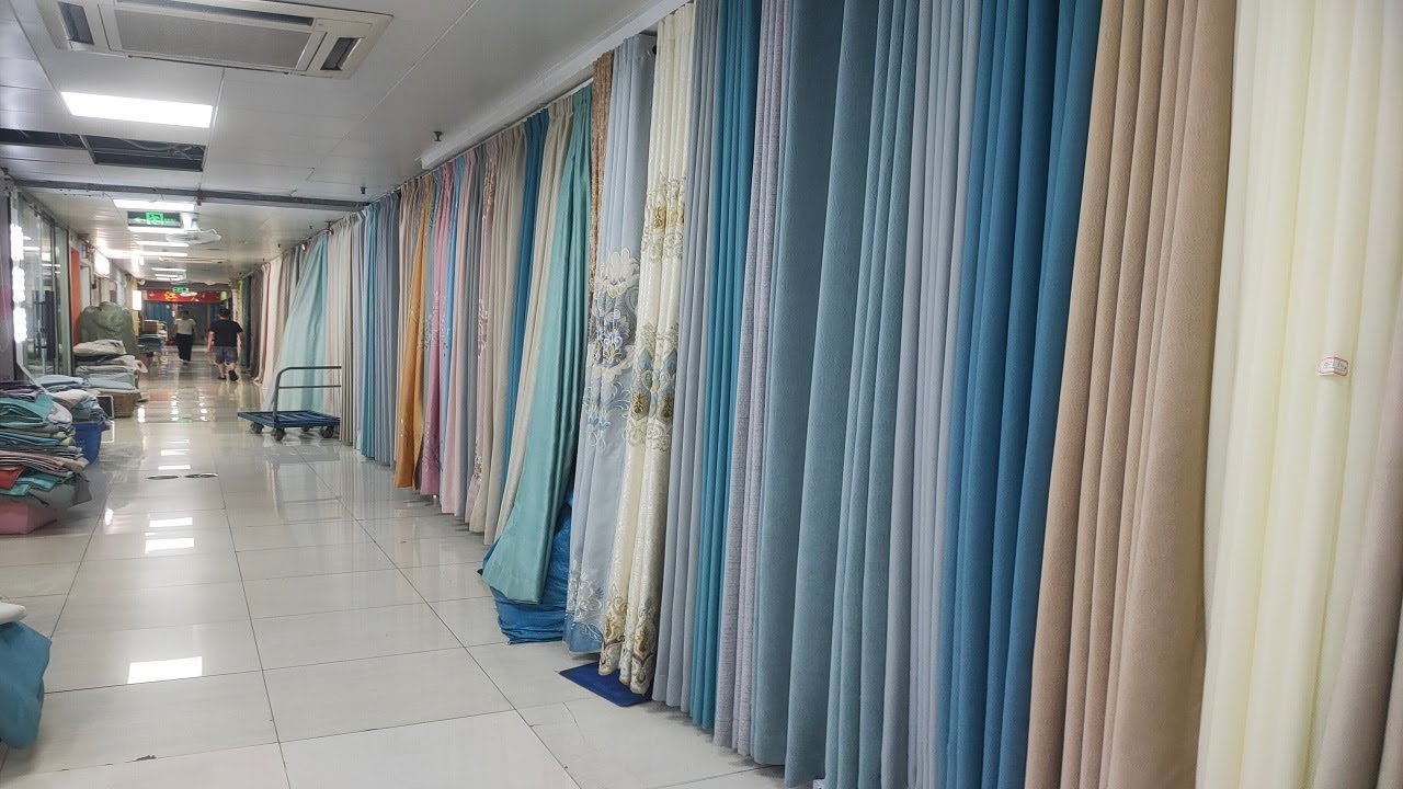 Vintage Curtain Fabrics Market Tour Guide China Curtain Accessories Market Versace Curtain Suppliers