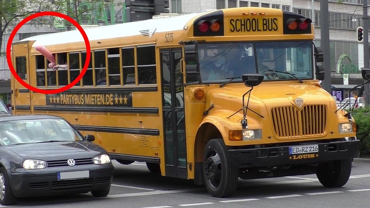 SCHOOL BUS PARTY BUS - Was für eine Party in München ! What a party in Munich !