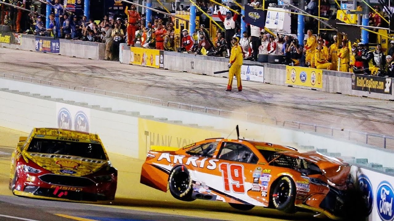 Лидер NASCAR — Разрушитель №4