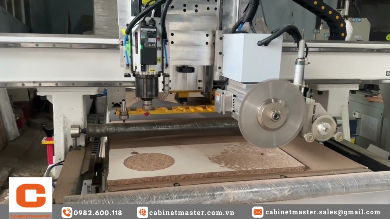 Máy CNC Lưỡi Cưa 1 Đầu 12 Dao Trục Cưa Xoay 360 Cắt Thẳng Và Cắt Góc 45 Độ - PRO R1S