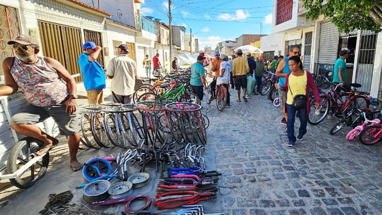 A FEIRA DO ROLO TEM RELÍQUEAS INCRIVÉIS NO NORDESTE BRASILEIRO.