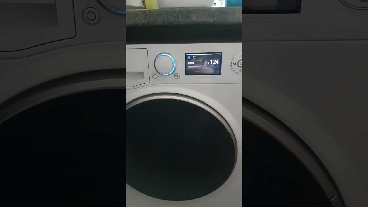 Hotpoint ultima s line+ load and start of jeans programme