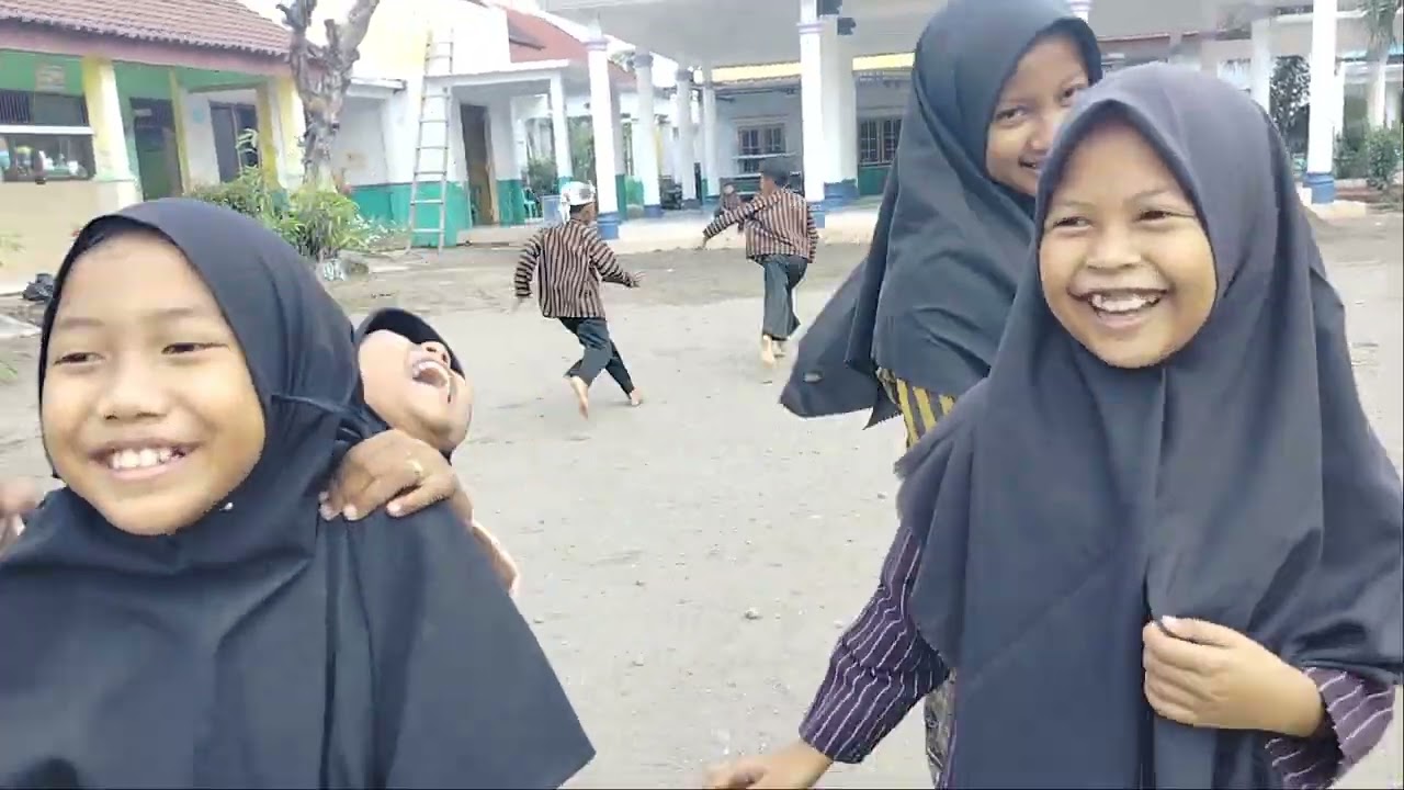 DOLANAN KRUPUK-KRUPUK'AN ANAK SD - Part 2 ( Episode Dolanan  Jadul 3 )