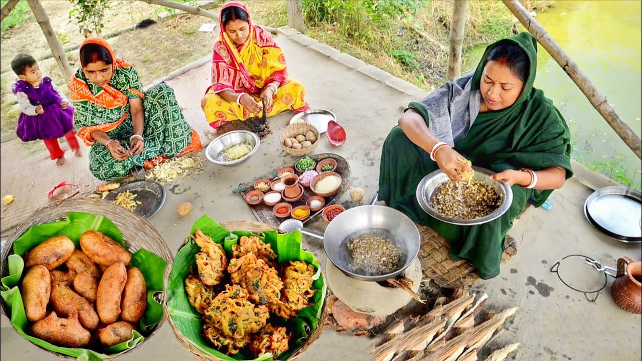 মুচমুচে মোচার চপ আর আলুর পিয়াজি বানিয়ে সবাইকে খাওয়ালাম, সবাই খুব খুশি