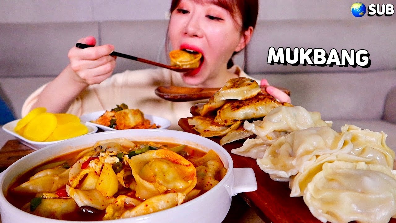 만두 이렇게 빚는 거 맞나요..? 직접 만든 만두로 얼큰 만둣국, 군만두, 찐만두 한가득 먹방❤ 만두 빚기는 어려워😭 homemade dumplings MUKBANG