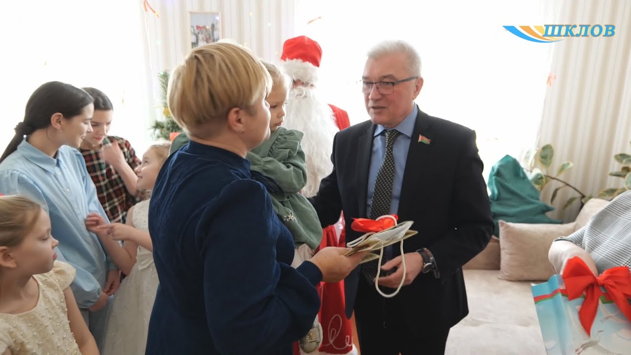 Валерий Малашко посетил детский дом семейного типа Александра и Светланы Коноваленко