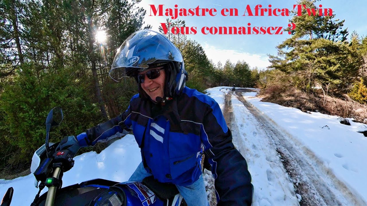 Balade sur la D17 du coté de Majastre et Moustiers-Sainte-Marie en Africa Twin 1100 et GS 1100...