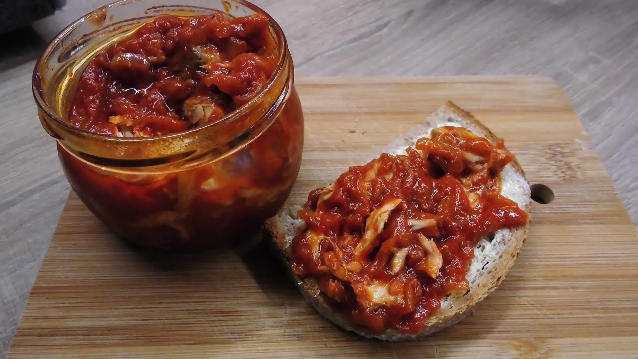 105. Makrell i tomatsaus i glass