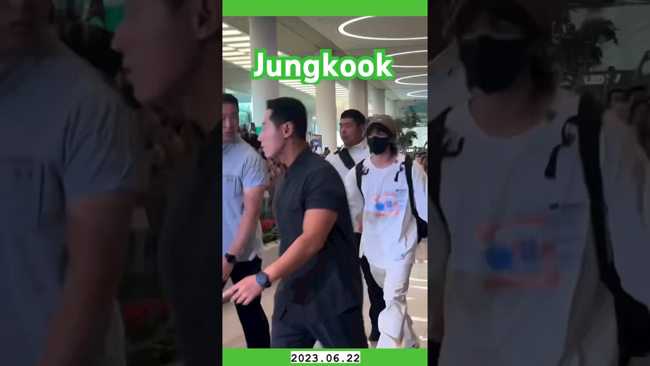 BTS Jungkook&rsquo;s Airport Arrival |Crazy Crowds #bts #jungkook #jk #shorts