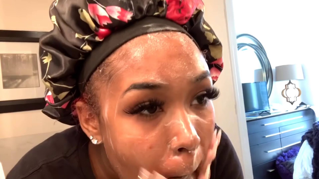 How to wash your face with Lash Extensions (Tutorial)