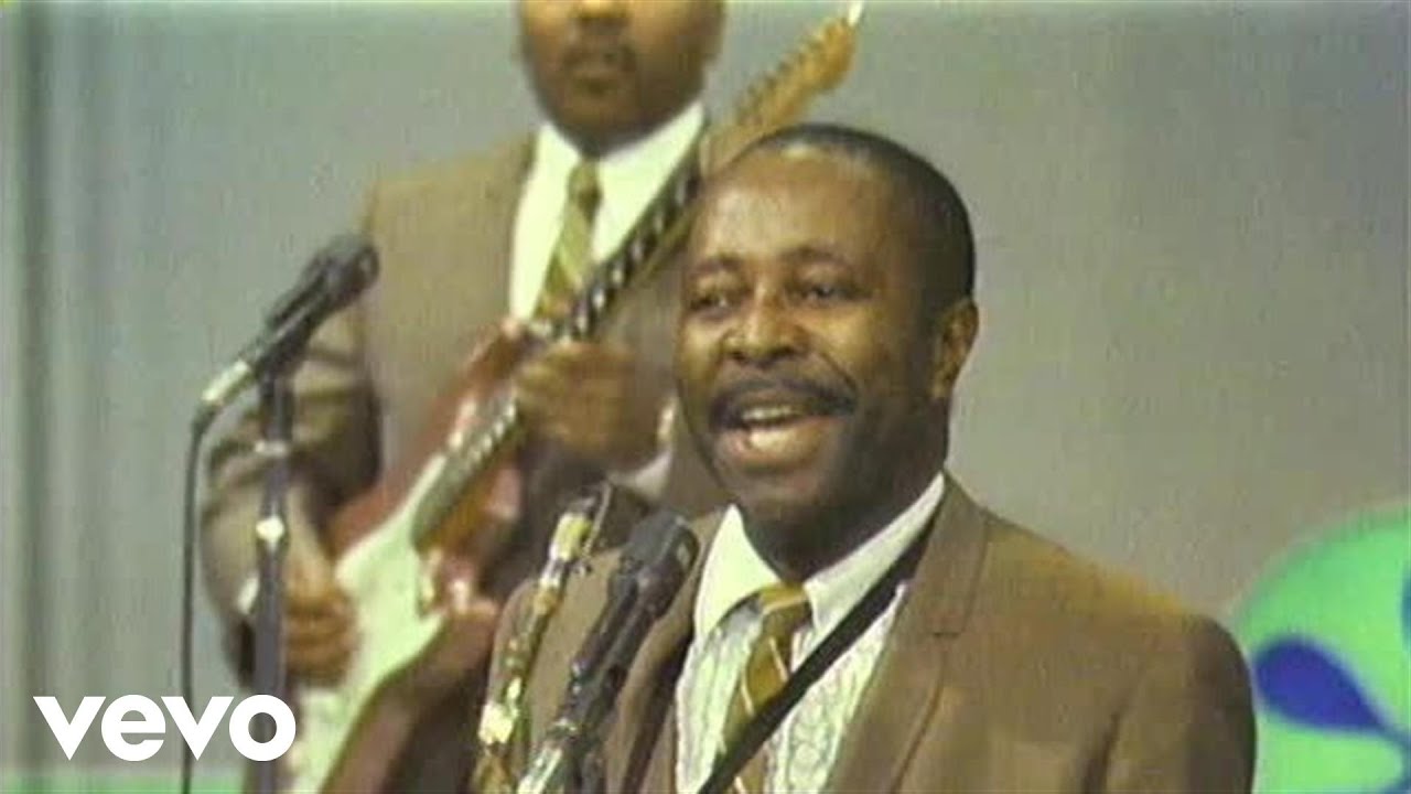 Louis Jordan & His Tympany Five - GI Jive (Live)