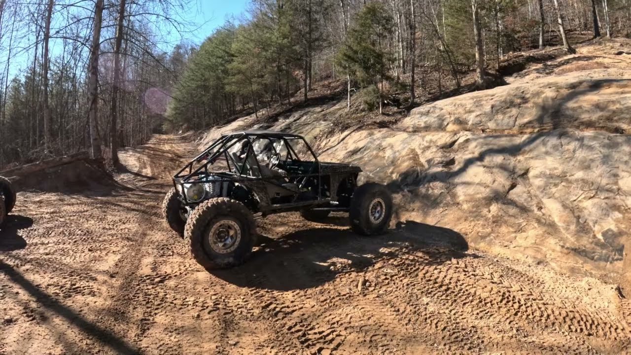 Conquering the 1k Hill and V-Notch at Blue Holler Offroad Park
