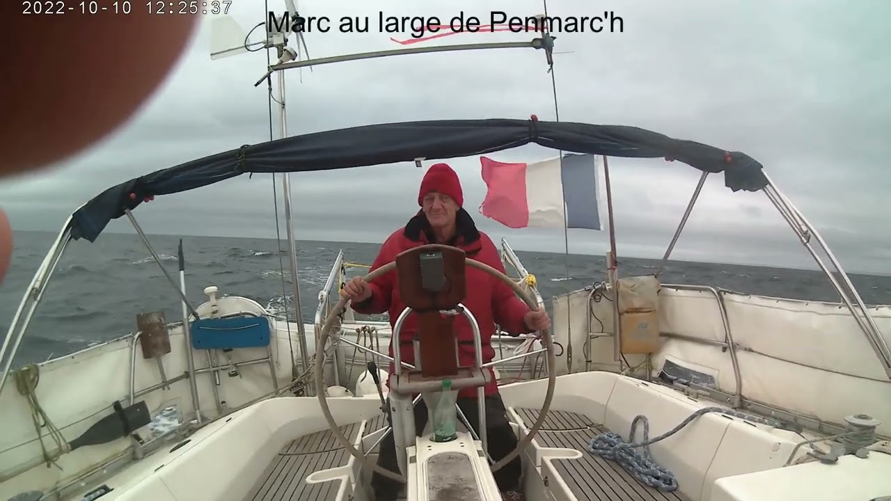 Convoyage Océanis 390 Ecluse Batelier sur la Rance Cordemais sur la Loire