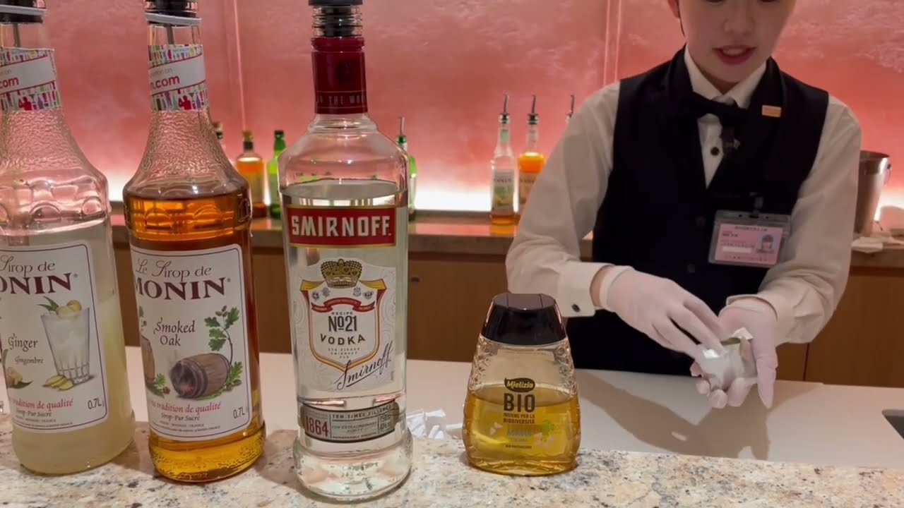関西国際空港KIXラウンジKansaiで山崎 Japan Edition 、Premium で山﨑白州余市飲み比べ