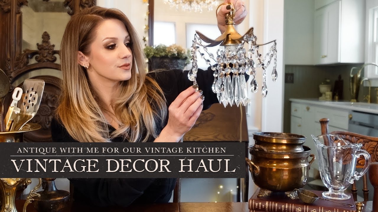 Antique with Me & Haul // Vintage Decor at Low Prices!!