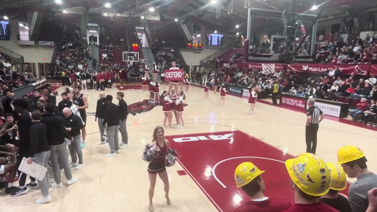 Saint Joseph’s University Cheerleaders 