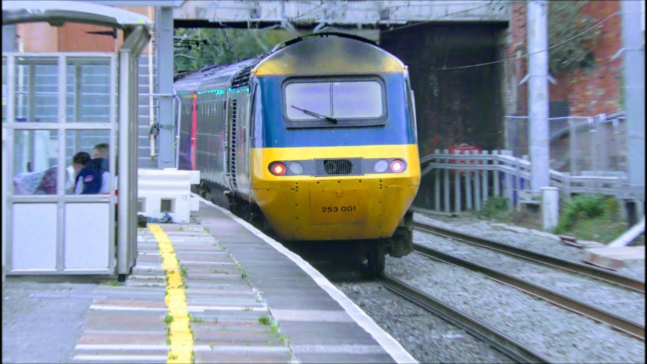 Trains at Acton Main Line, GWML | 02/01/19