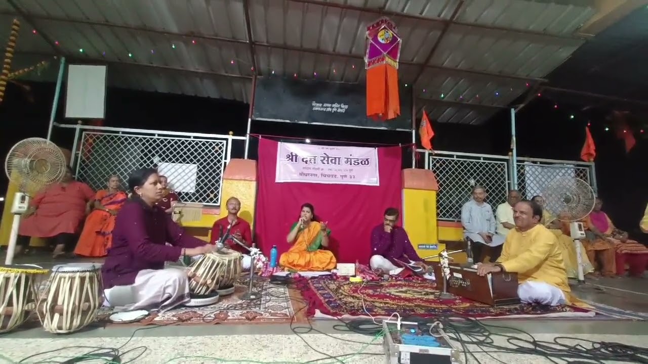 आम्ही काय कुणाचे खातो, श्रीराम आम्हाला देतो🙏