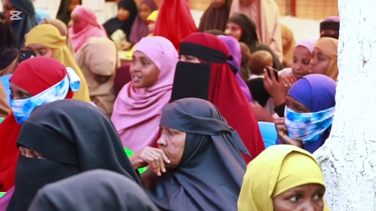 Madarasatul al Huda xafladii QALIN JABINTA SHAHAADO BIXINTA AYAA Gabar yar wacdaro kadhibtay