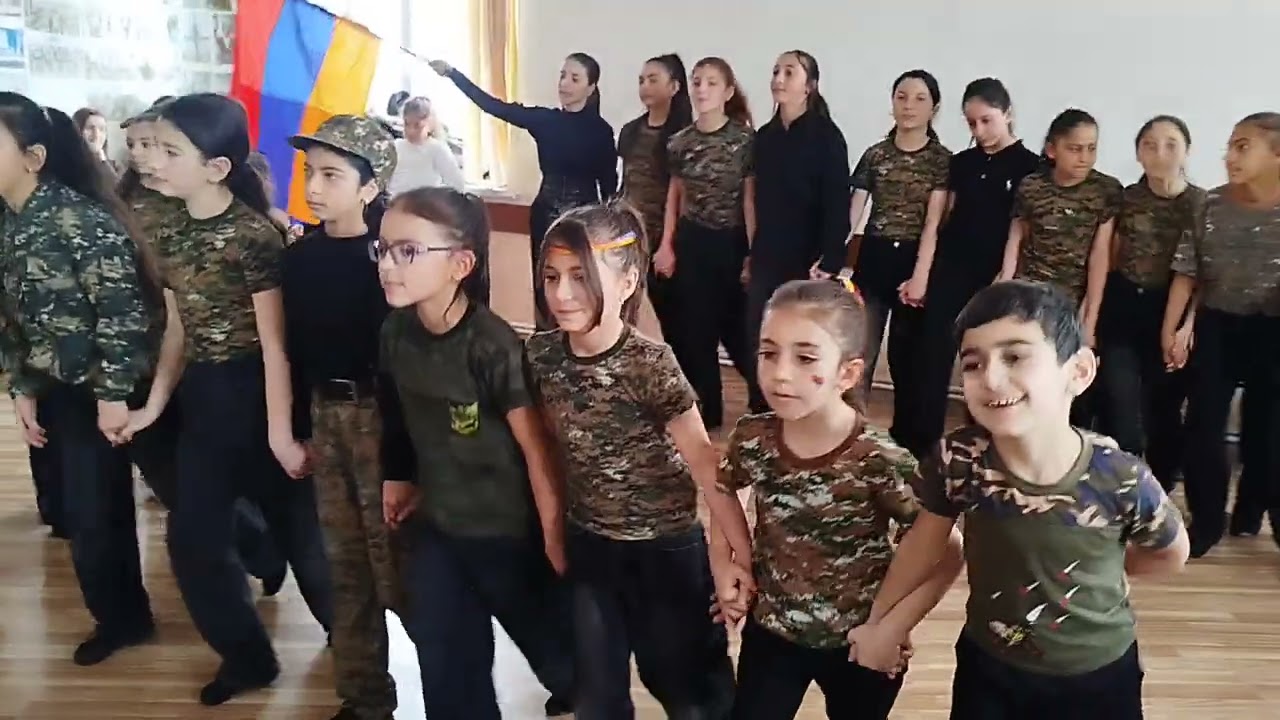 Կառնո քոչարի ,Բանակի օր