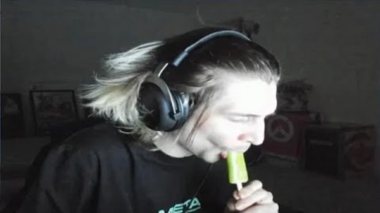 xqc clips that teach you how to desk slam the el goblino way