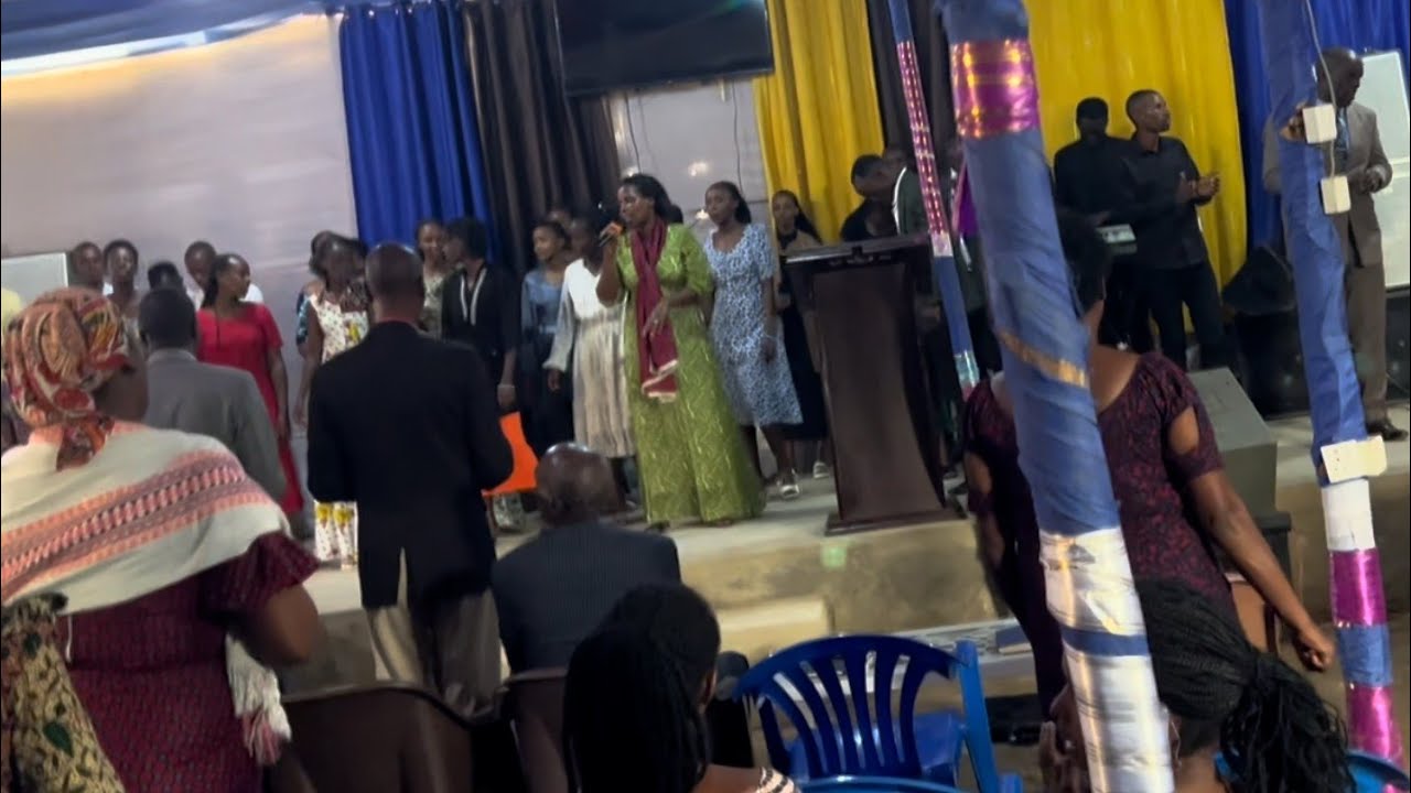 Ishimwe Rinyuzuye Umutima yesu Warakoze Covered by Adonai worship team 