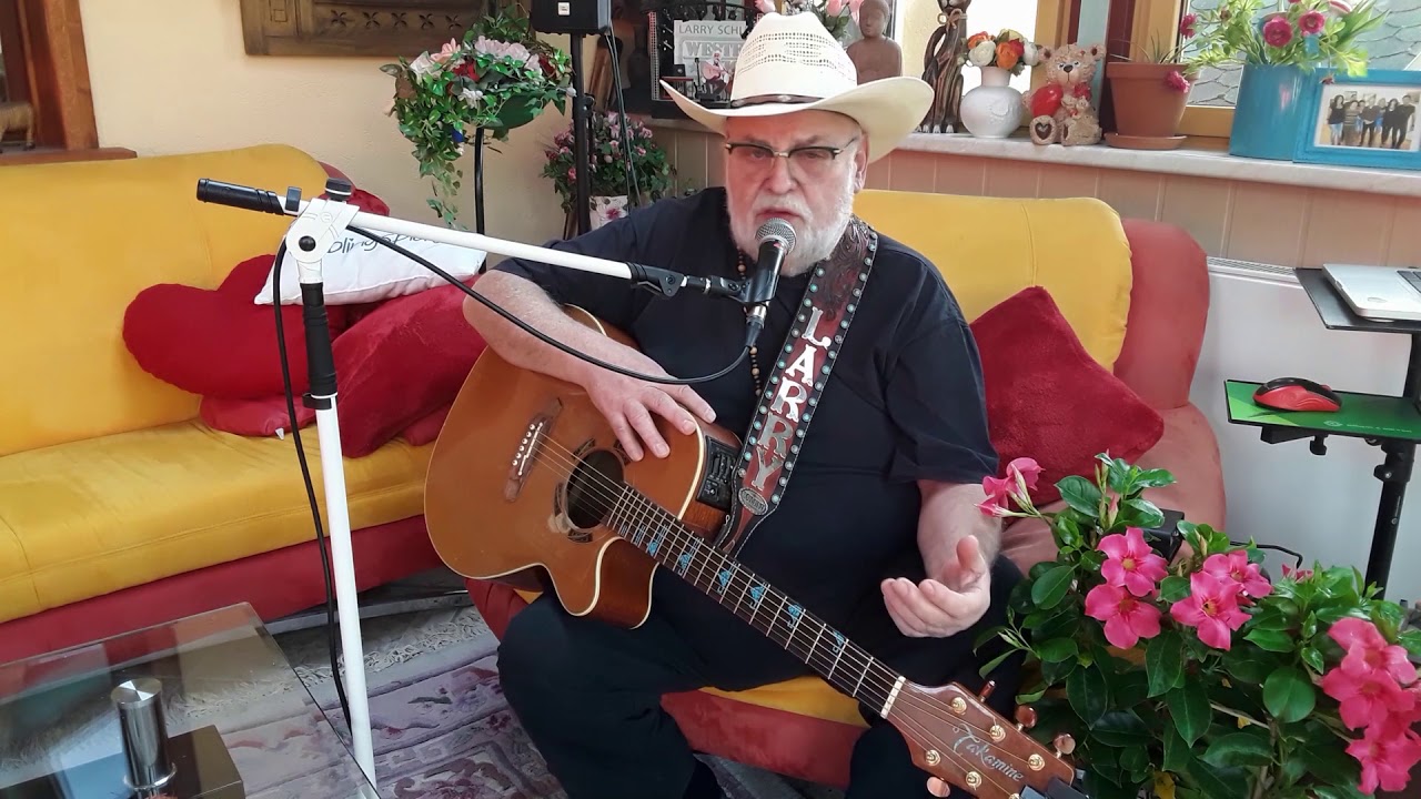 Larry Schuba singt 