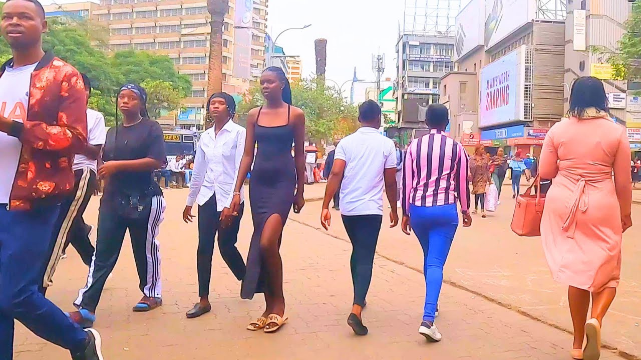 A walk on Moi avenue Nairobi 🇰🇪[4K street walk] Named after kenya's 2nd President Moi