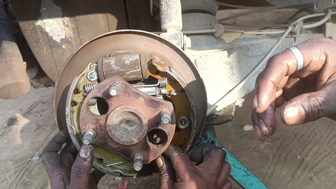 Mahindra Alfa how to change brake Liners