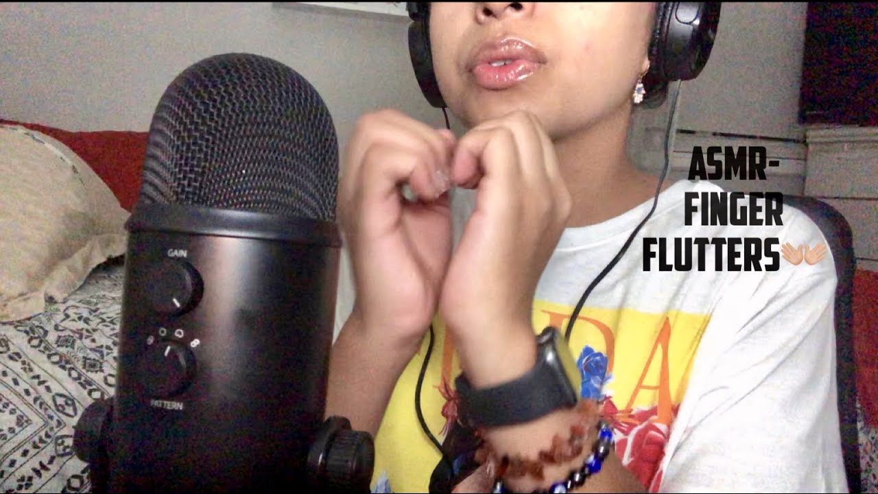 ASMR- Finger Fluttering & Hand Sounds (with mouth sounds💤)