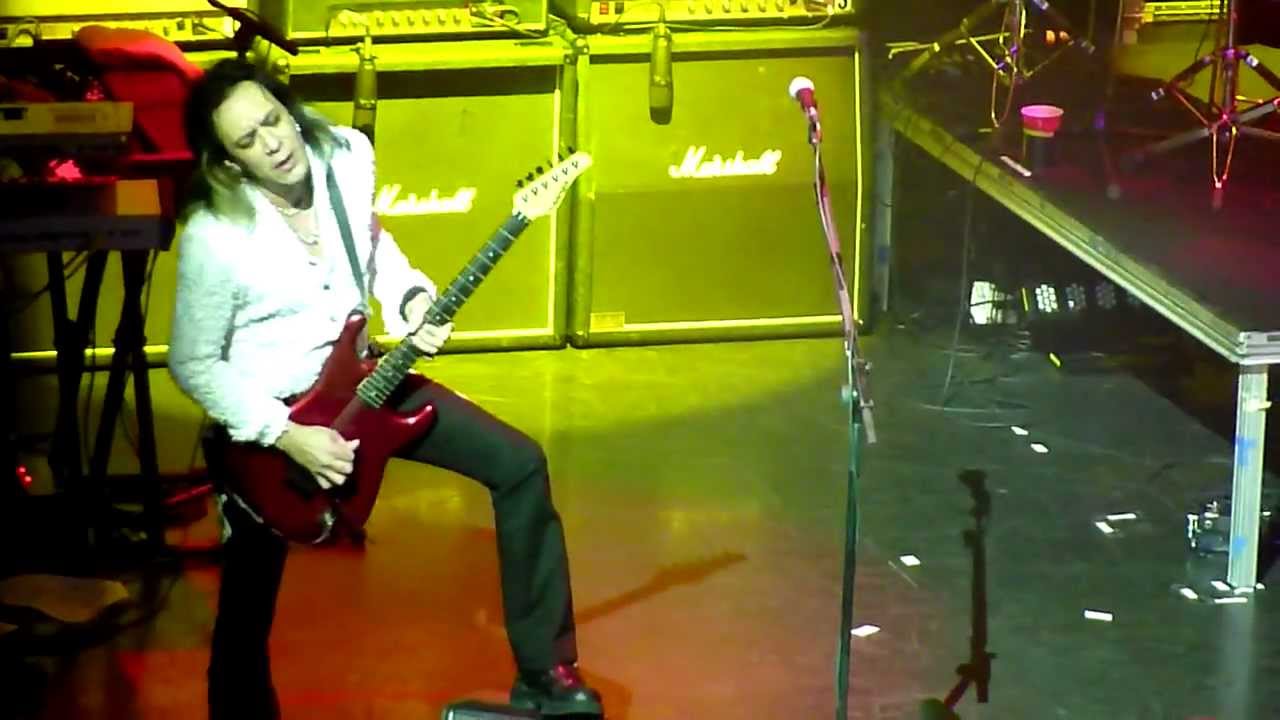 Cinderella - Once Around The Ride / Shake Me - Monsters of Rock Cruise 2012