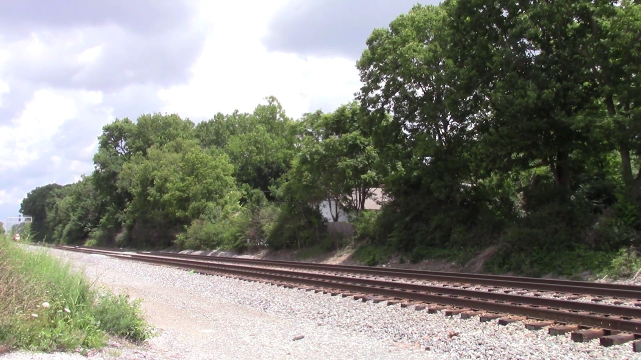 NORFOLK SOUTHERN Former Conrail GE D8-40CW Intermodal Container Southbound Train