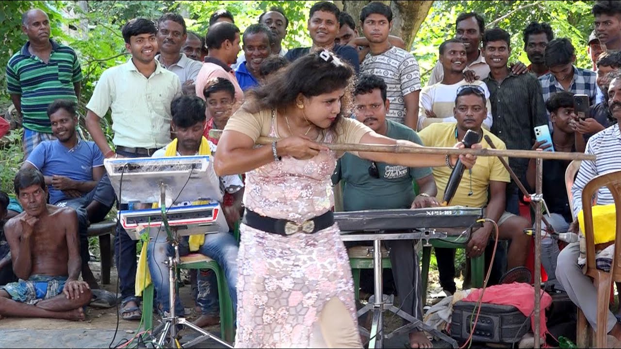 একাই স্টেজ কাপিয়ে দিলো ! মিস সোনিয়া