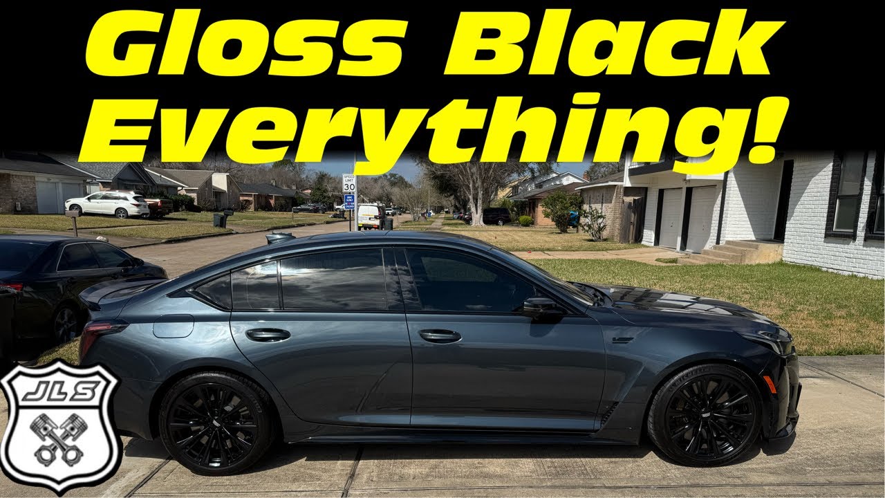 HyperDip Piano Black Blackwing Wheels and Gloss Black Badges!