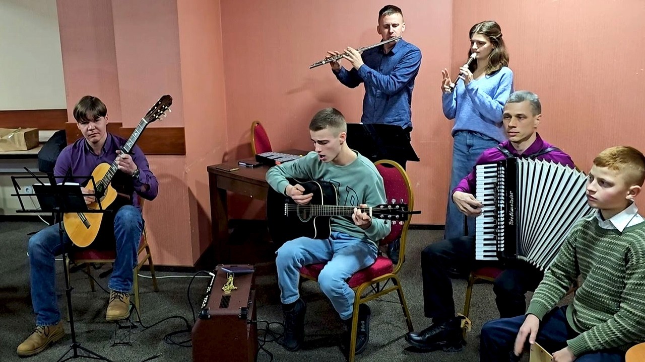 Господь як Пастир провадить №276