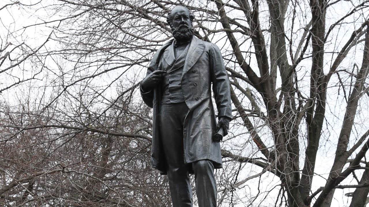 ‘Low point for Tasmania’: William Crowther statue toppled in Hobart
