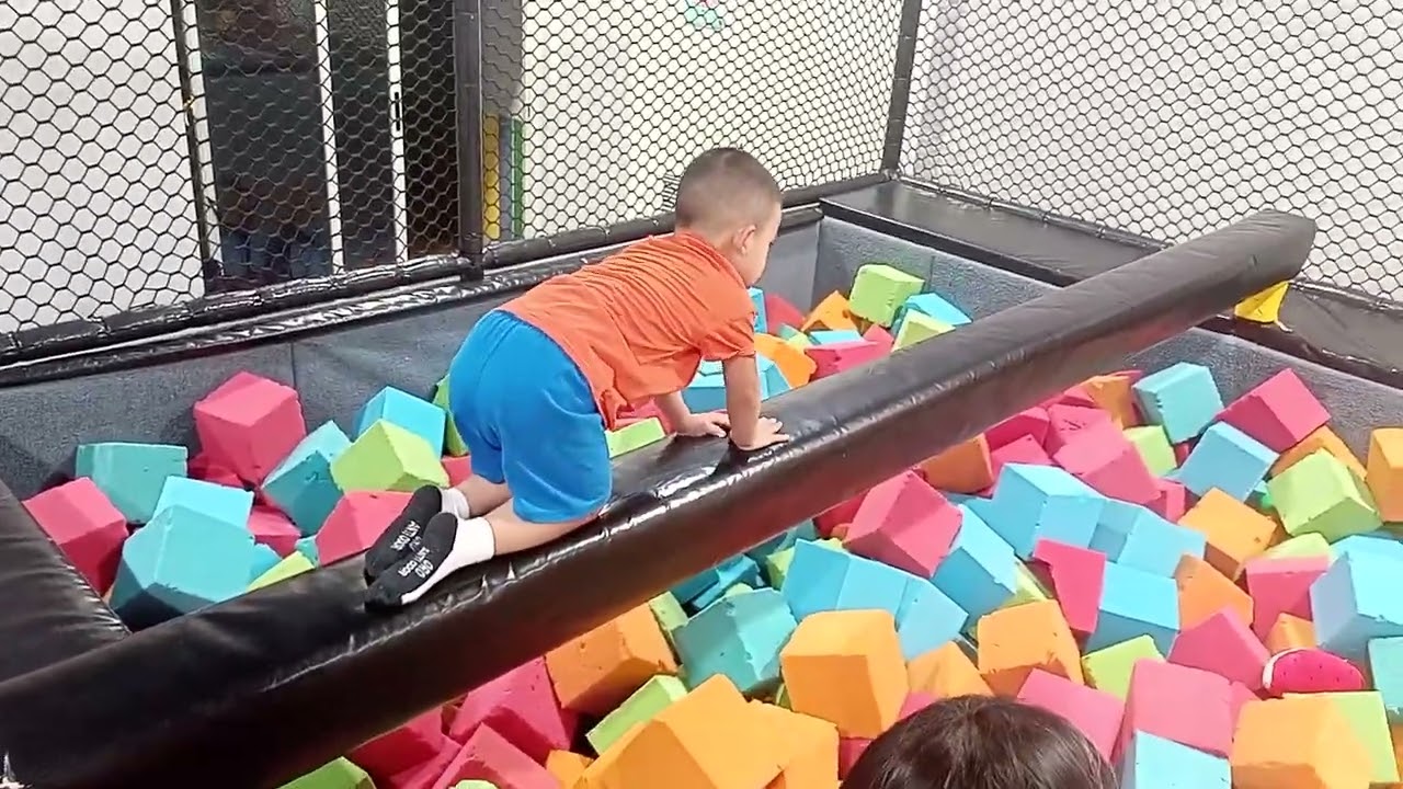 Balance Beam 8 @ kinder city