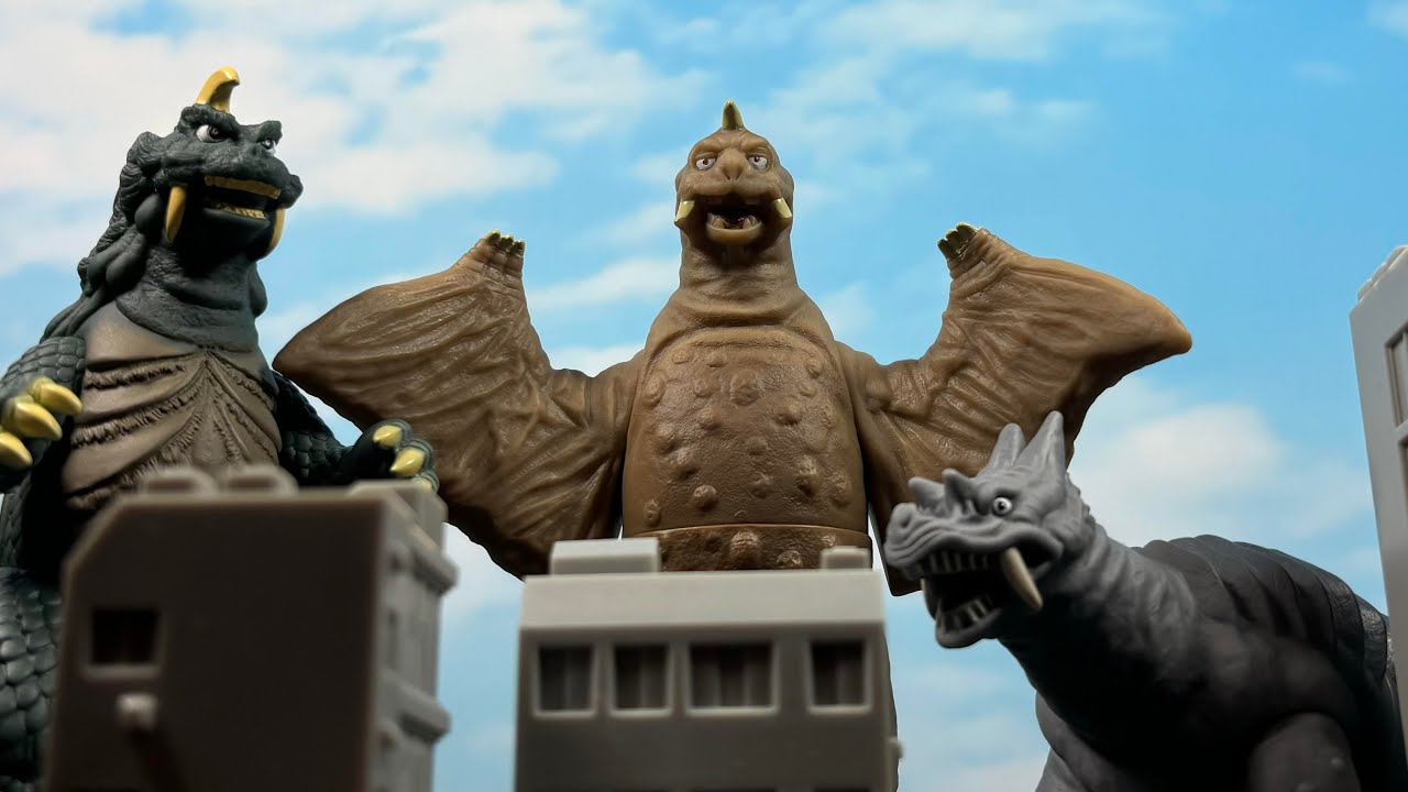 Bandai Ultra Monster Series Gomess, Peguila, and Pagos Review