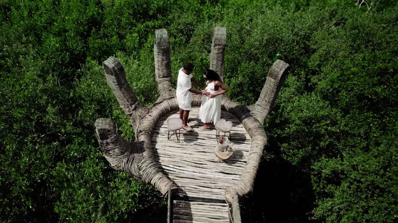 Maternity Vibes in Cancun &ndash; Videographer Captures Every Moment