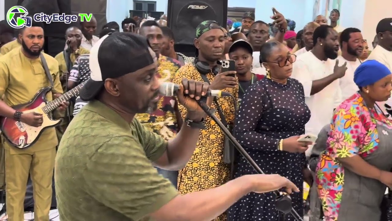 PASUMA LIVE ON STAGE AT MC OLUOMO LUXURIOUS APARTMENTS & HALL OPENING PARTY