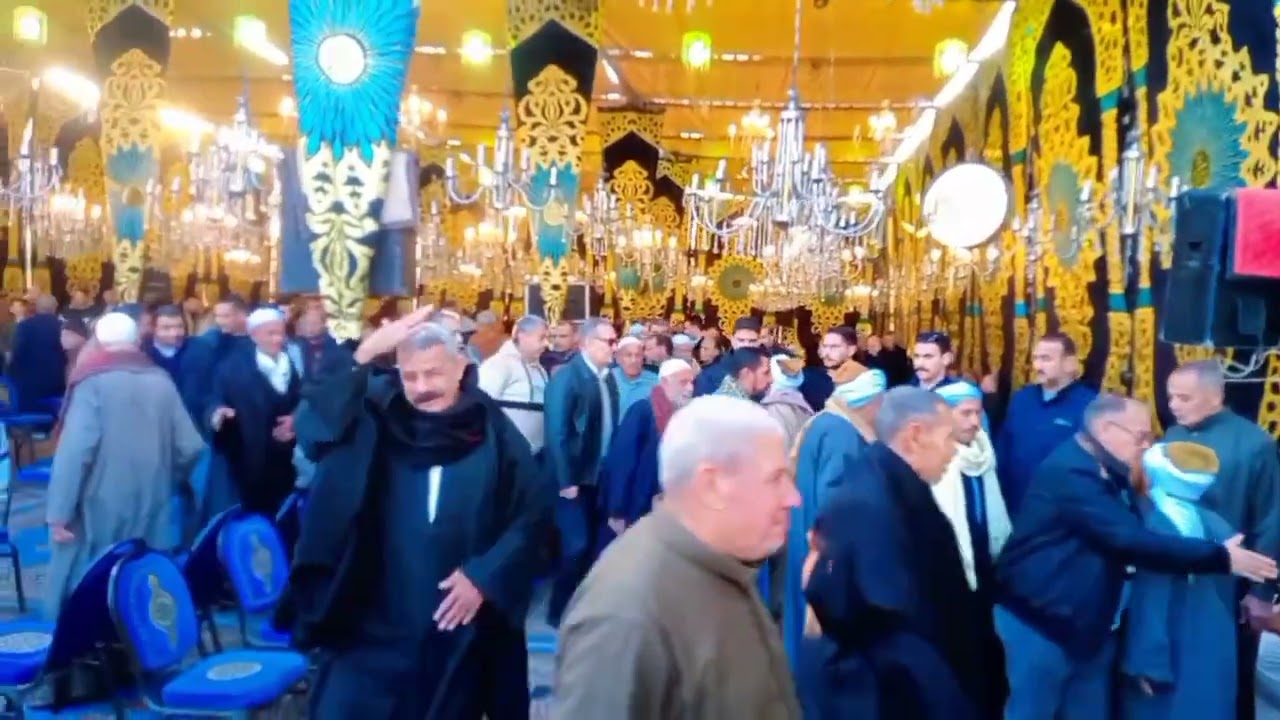 القارئ الشيخ صالح علي حسن في ليلة تكريم فقيد عائلات نصار بقرية السلطان غريب 