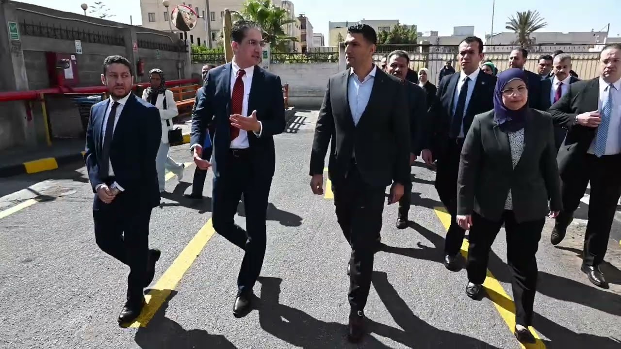 وزير الصناعة يتفقد مصنعين متخصصين في الصناعات الهندسية والغذائية بمدينة العاشر من رمضان