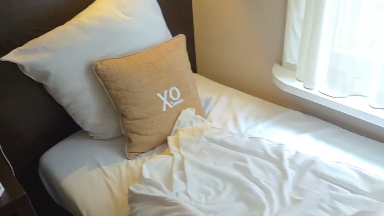 Amsterdam Hotel Van Gogh Room Tour