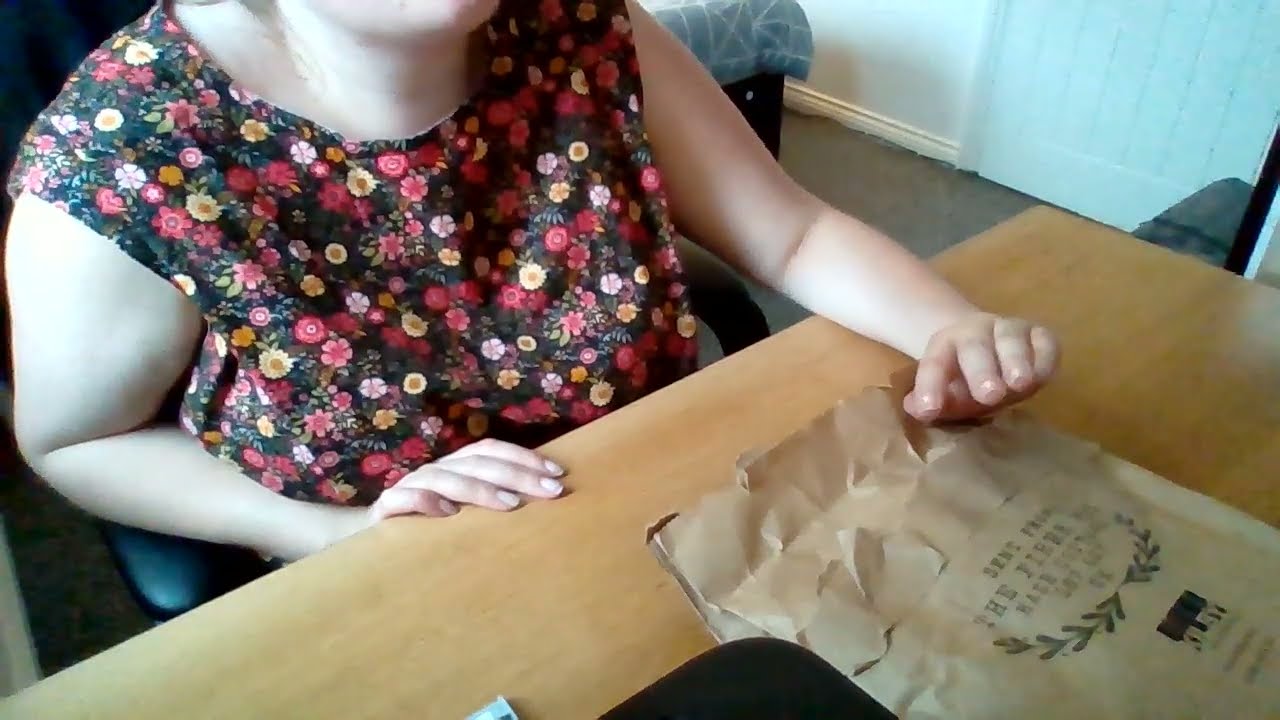 What Leigh Makes / Unboxing - The Fibre Fox - Fairytale Mystery Yarn Club 2022