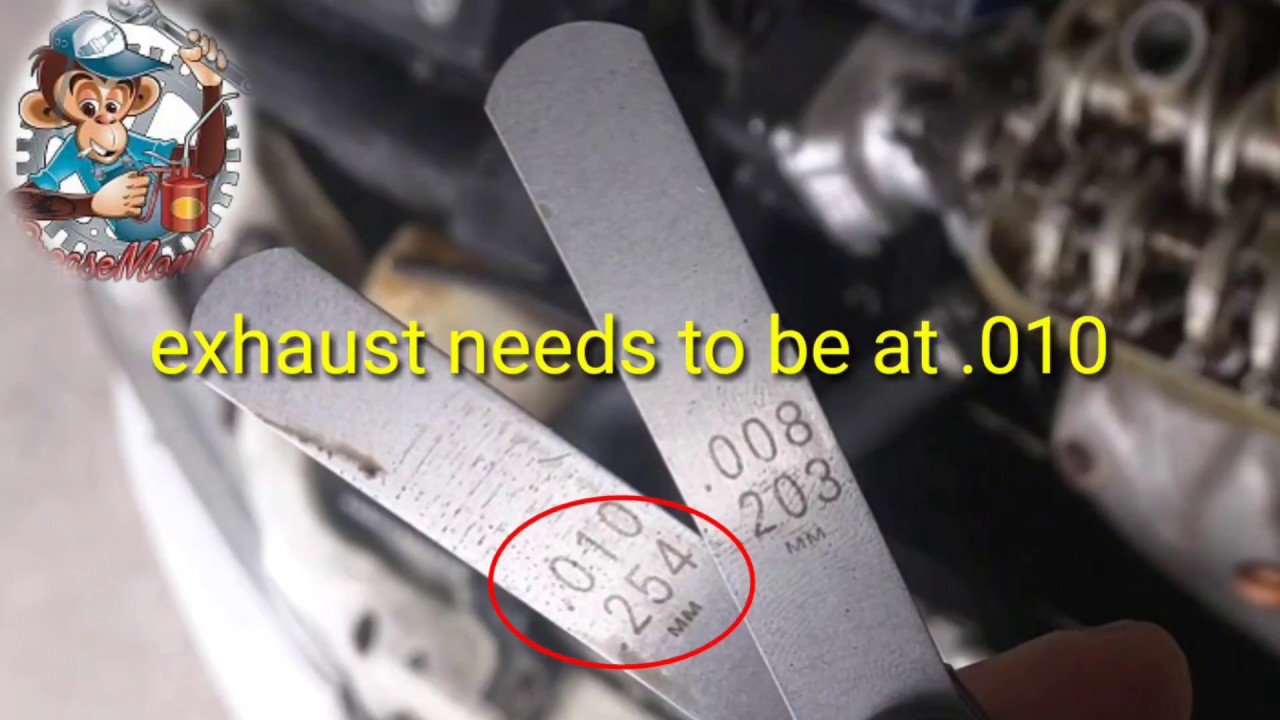 Adjusting valve lash  - Honda D series