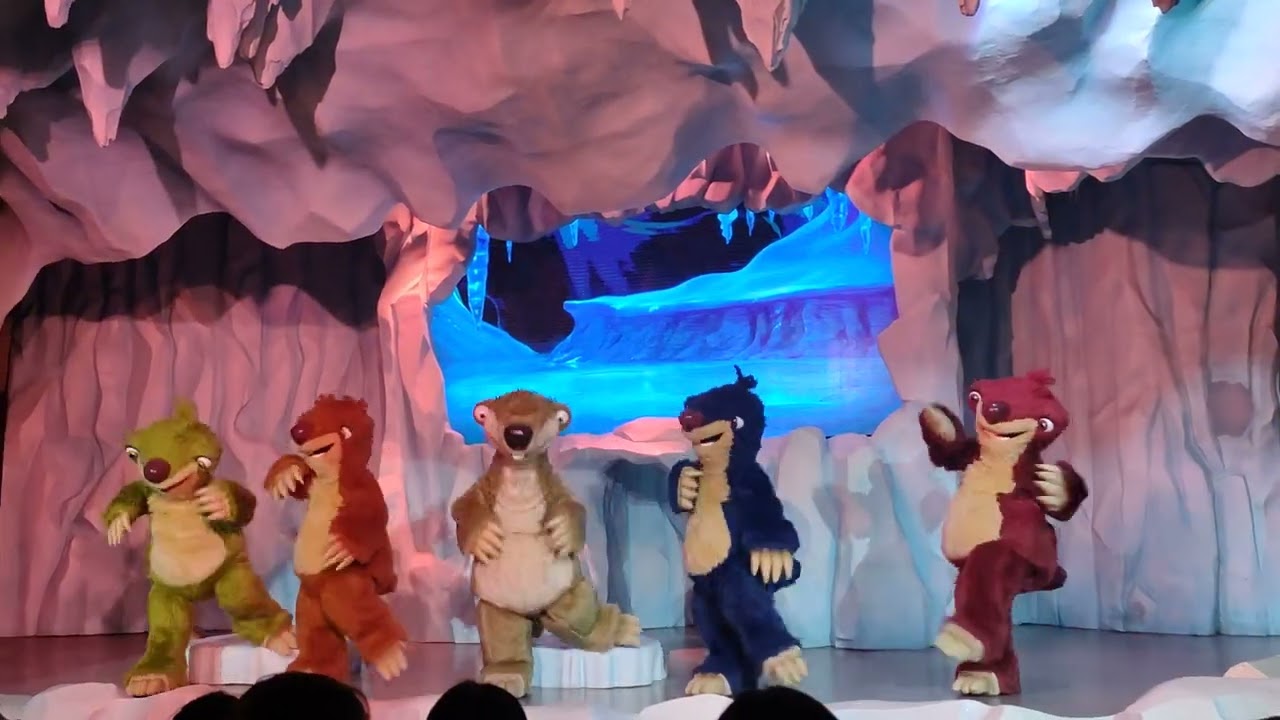 ice age live show at genting skyworld theme park, kuala Lumpur