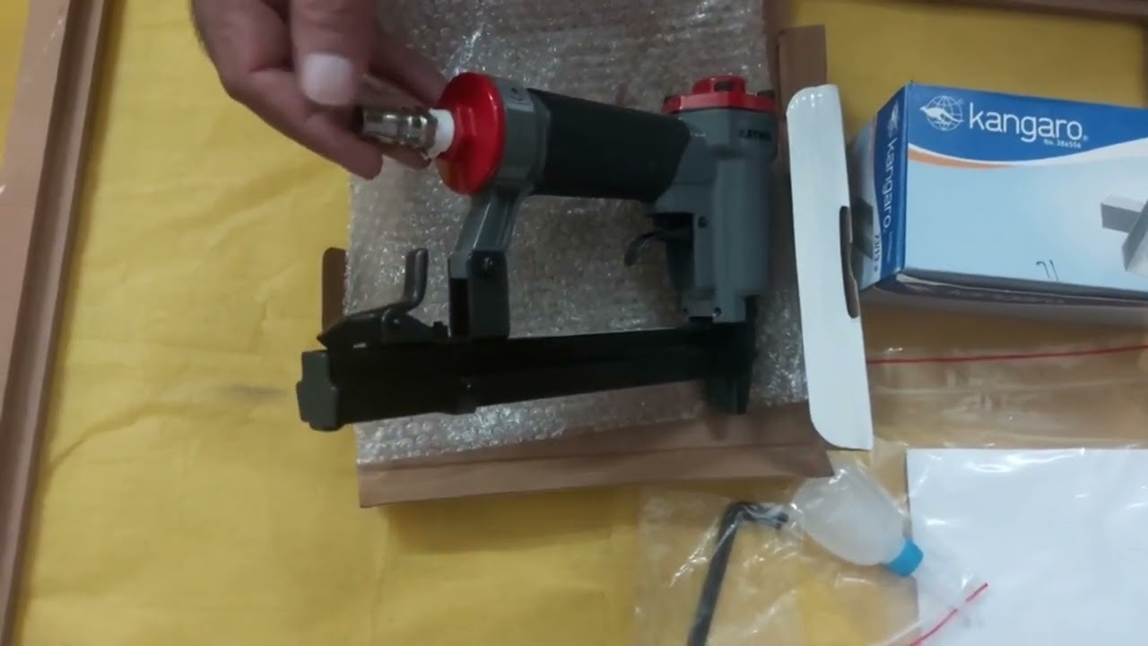 Kaymo pneumatic stapler