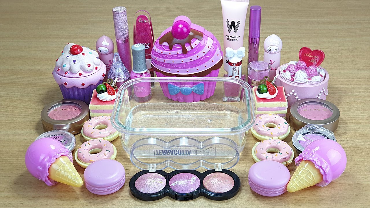 STRAWBERRY CAKE SLIME Mixing makeup and glitter into Clear Slime Satisfying Slime Videos